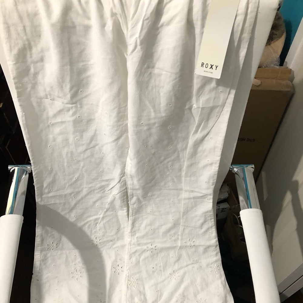 🏖NWT Roxy swim cover up eyelet pants Sz.XS 🏖